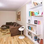 R&b Center 티라나