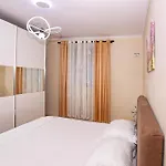 아파트 R&b Center