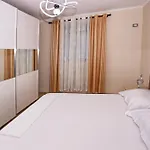 R&b Center 아파트 *