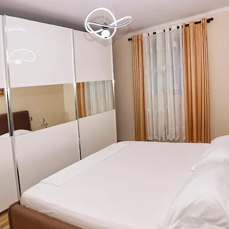 Apartman R&b Center *