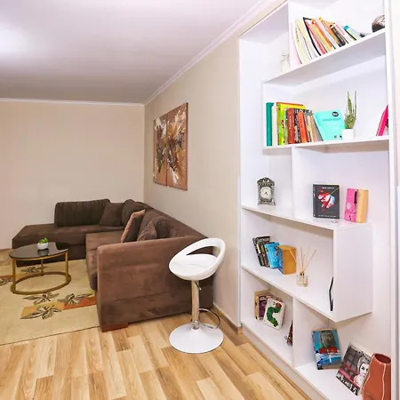 R&b Center Τίρανα